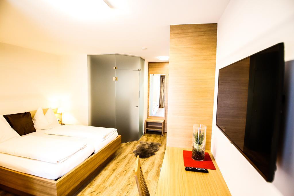Pension Cafe Maier Голлінг-ан-дер-Зальцах Номер фото